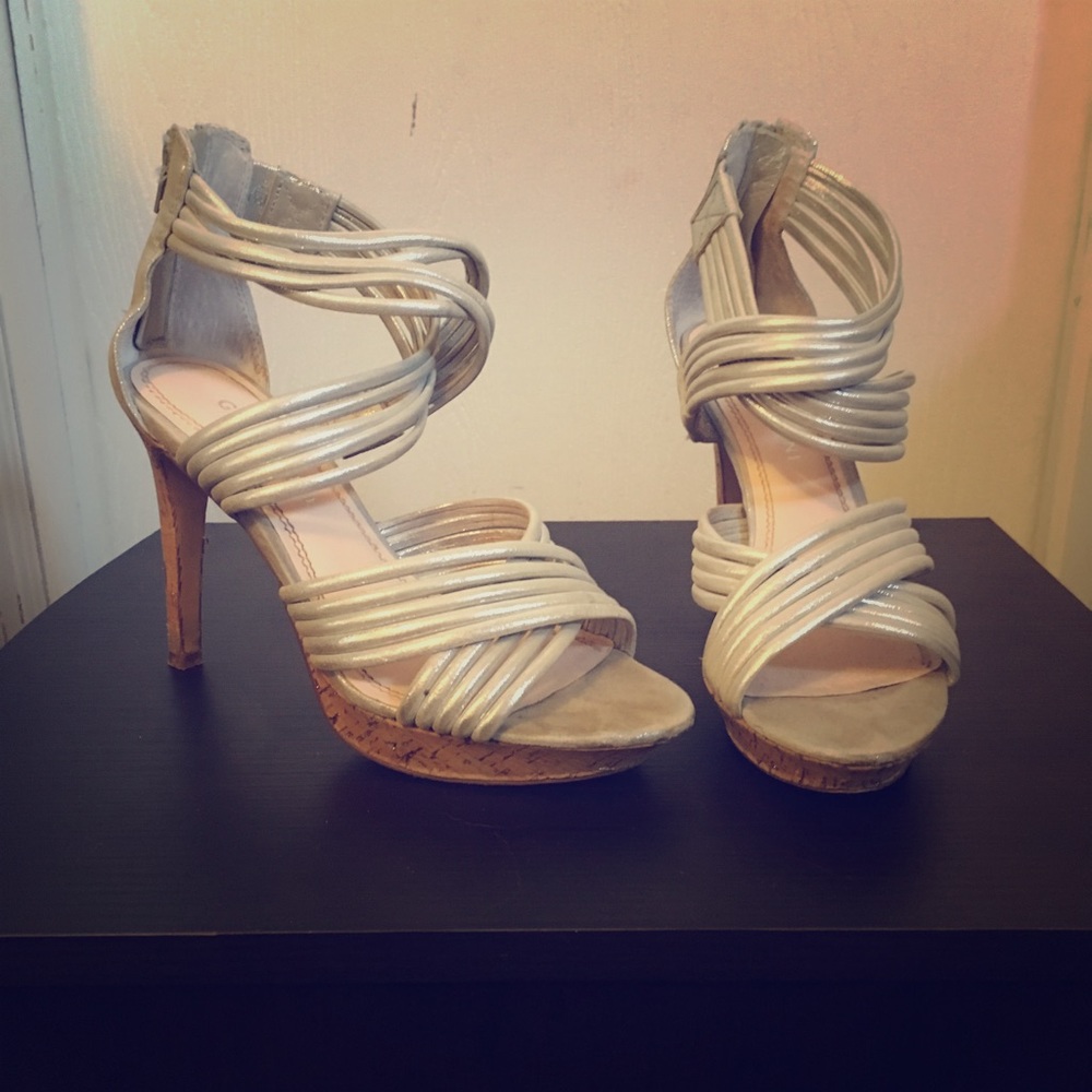 Gianni Bini strappy heels